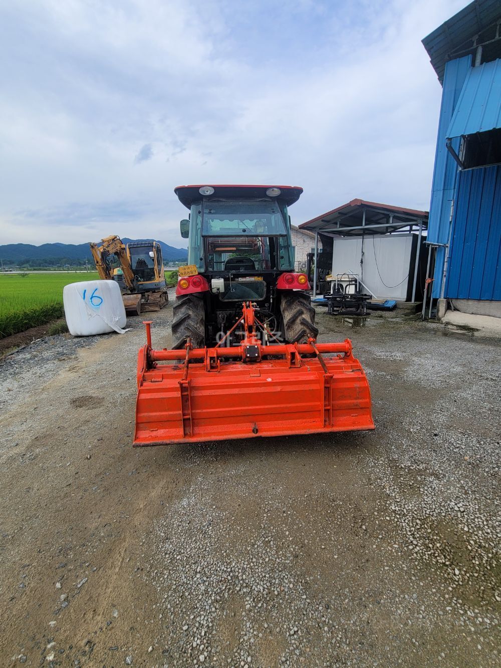 TYM Tractor TE58C (55hp) 뒤우측면
