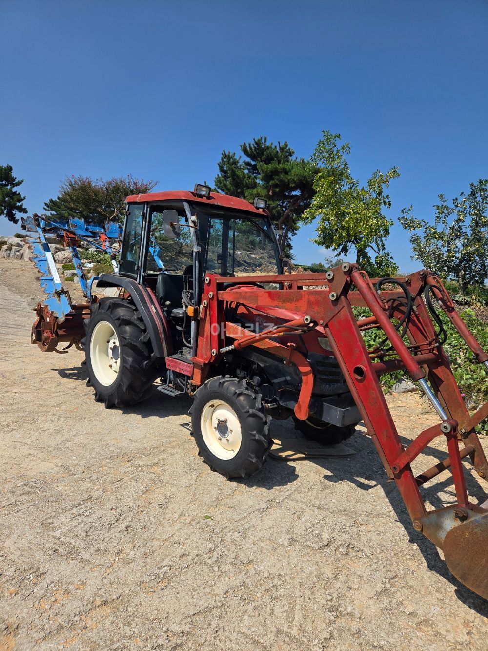 동양 트랙터 T350 (35마력) 뒤우측면