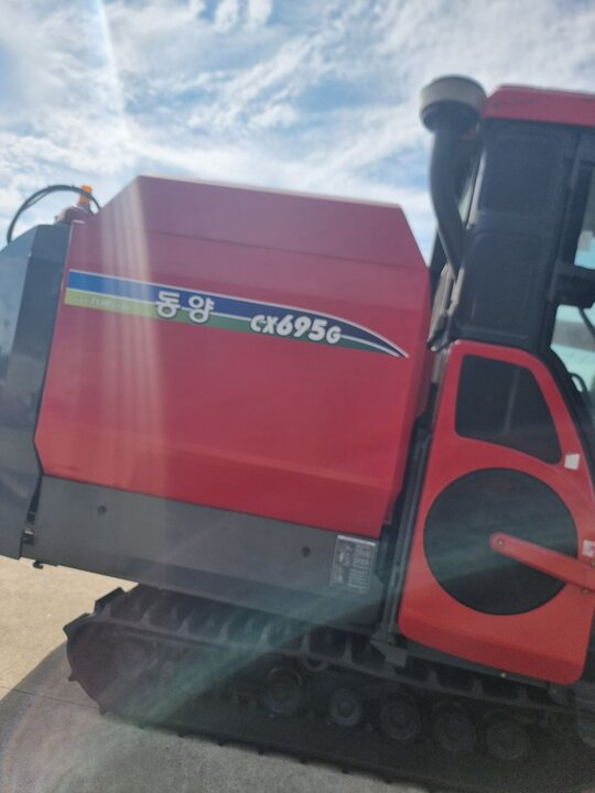 TYM 콤바인 CX695G (6조식) 앞좌측면