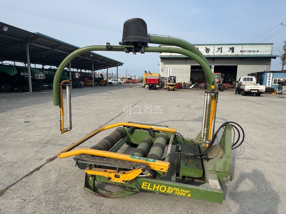 명성 래핑기 RF1500 뒤우측면