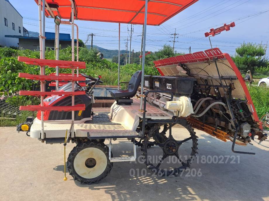 Daedong Rice transplanter ERP80D (8Rows) 측면