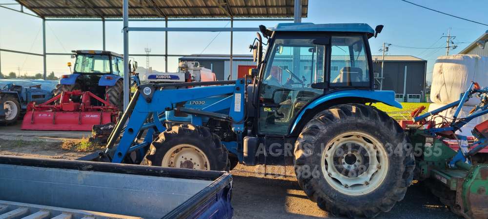 LS Tractor LS 85 마력  운전석