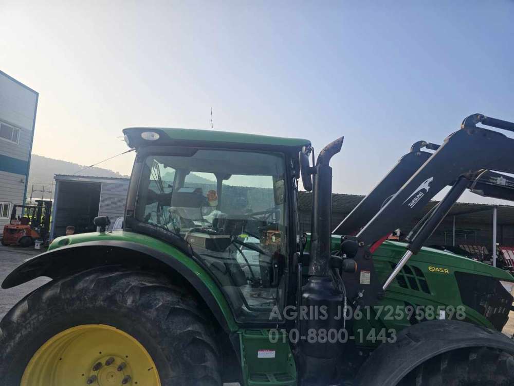 JohnDeere Tractor 6145R (145hp) 뒤우측면