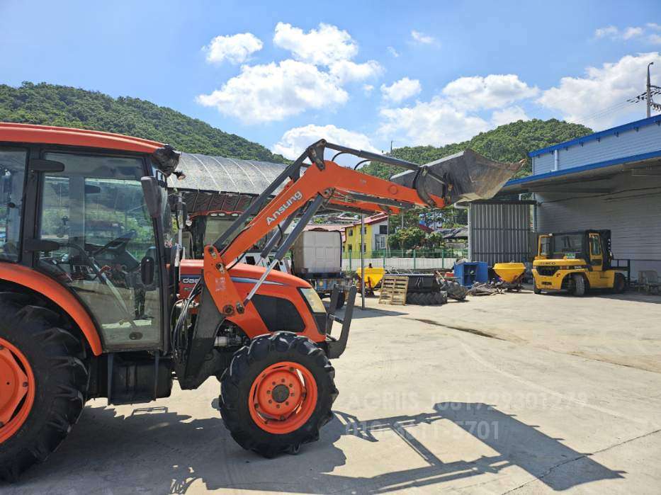 Daedong Tractor RX620 (62hp) 뒤우측면