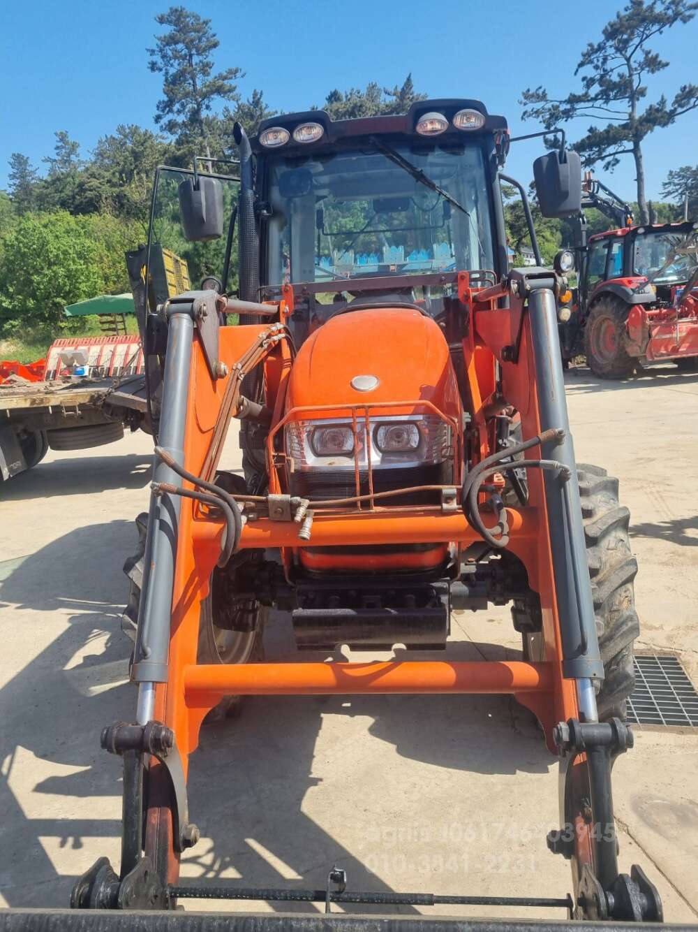 대동 트랙터 MX80 (80마력) 뒤우측면