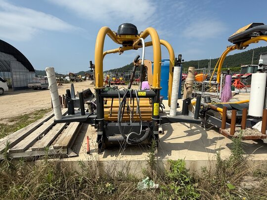  Bale Wrapper K-200  앞좌측면