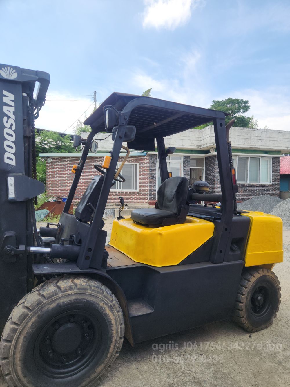 Doosan Forklift D35S-53단 (3.5톤) 뒤우측면