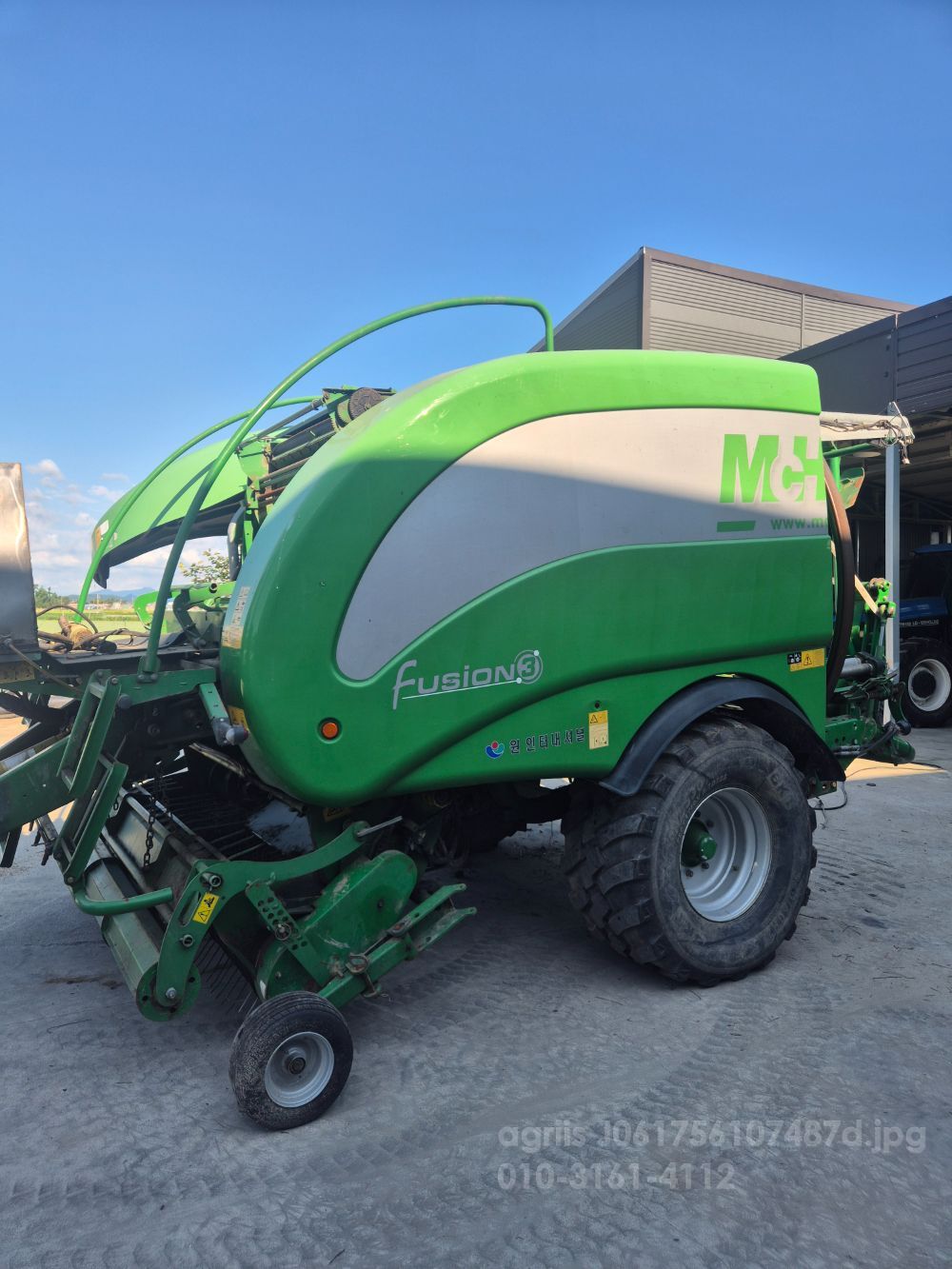  Round Baler FUSION3  뒤우측면
