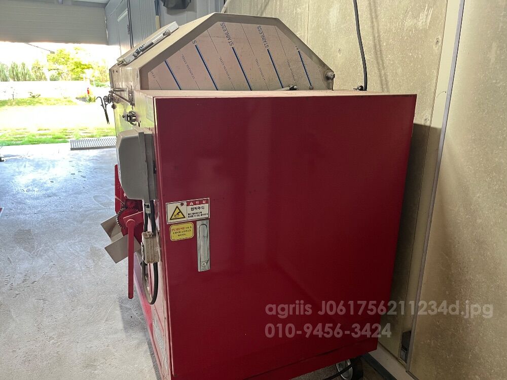  사료배합기 DDK-801M 뒤우측면