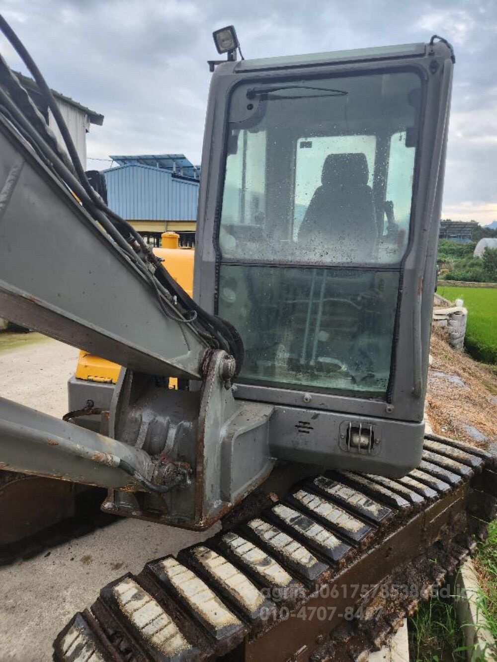 Volvo Excavator (5톤)  뒤우측면