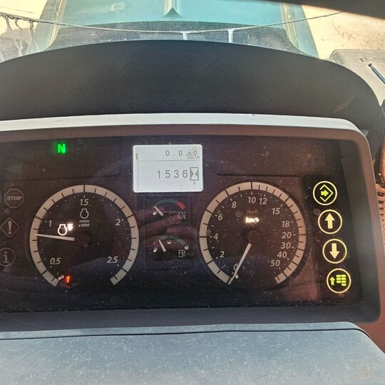 JohnDeere Tractor 6115M (115hp) 앞좌측면