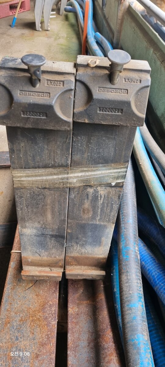 Doosan 지게발 지게발  앞좌측면