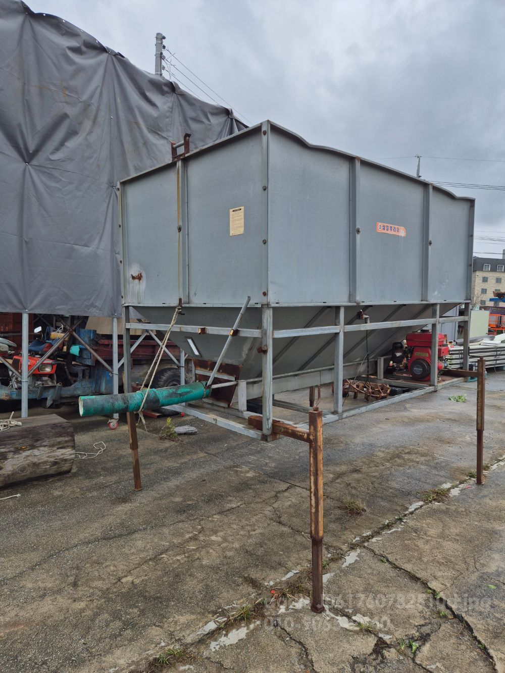 삼성 푸라우 곡물 적재함 1톤 곡물적재함 뒤우측면