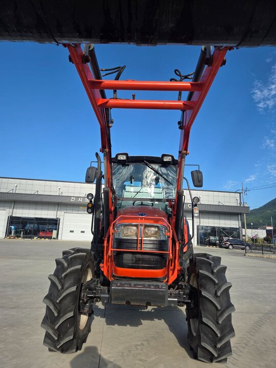 대동 트랙터 MX90 (90마력) 앞좌측면