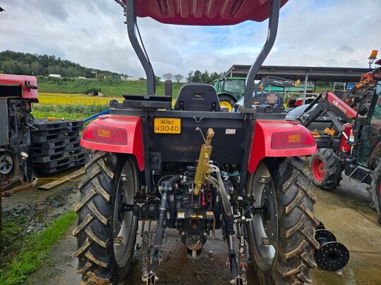 Kukje Tractor A5800 (58hp) 앞좌측면