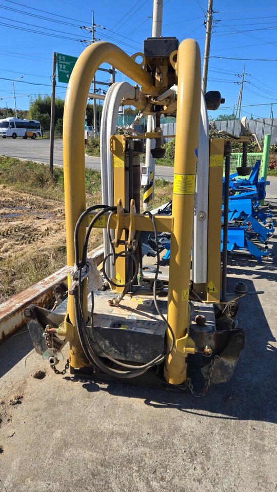 원인터내셔널 래핑기 1320EH 앞좌측면