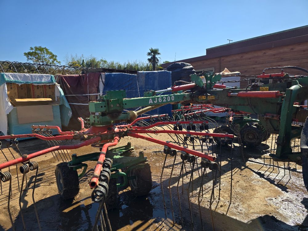  Rake 레이크  앞좌측면