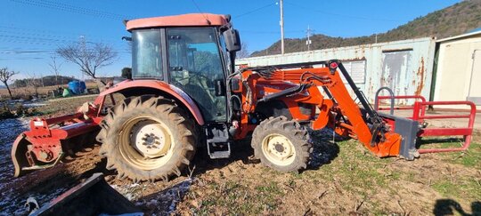 Daedong Tractor TS60 (60hp) 앞좌측면