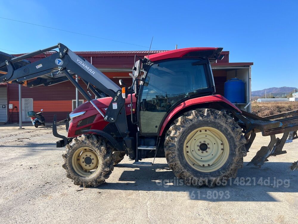얀마 트랙터 YT470 (70마력) 뒤우측면