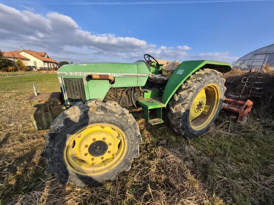 JohnDeere Tractor 5300 (56hp) 앞좌측면