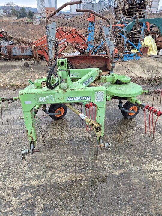  Rake ART3200  앞좌측면