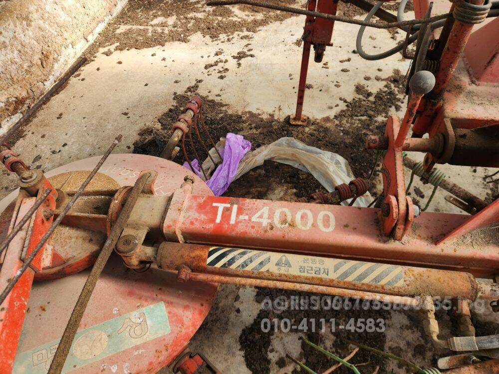  레이크 명성 Ti 4000 앞좌측면