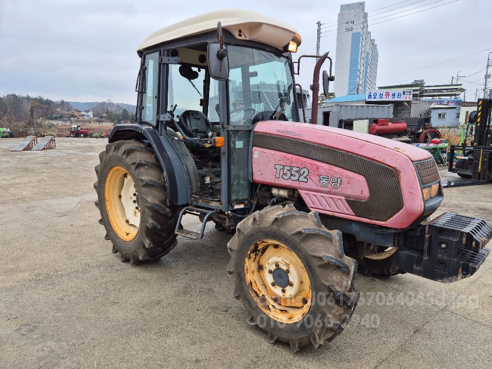 TYM Tractor T552 (55hp) 뒤우측면