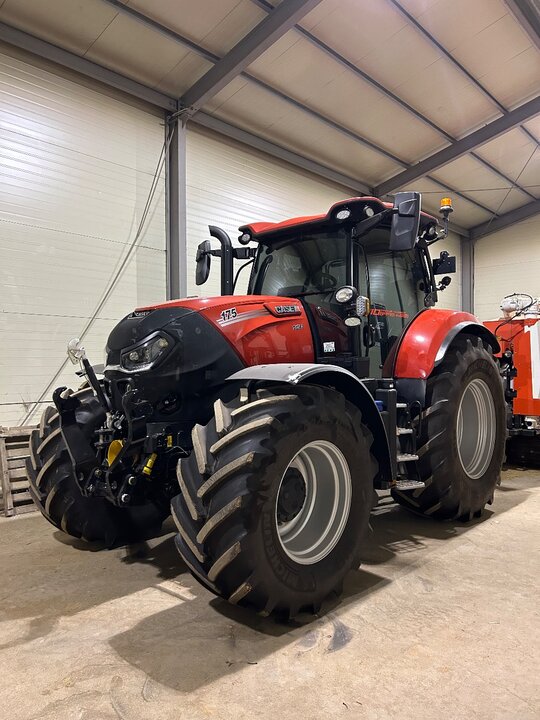  Tractor CASE PUMA175 CVX (175hp) 앞좌측면