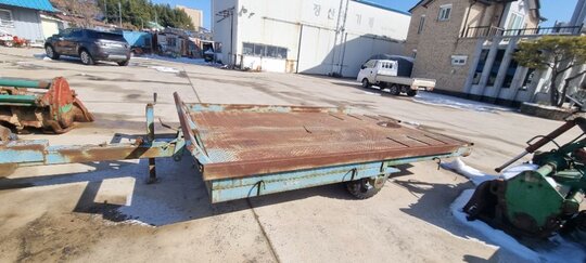 송암콤바인 추레라  트레일러 송암 콤바인 추레라 4.6조용 앞좌측면