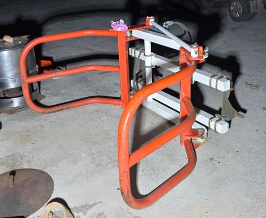  Bale Gripper 베일집게  앞좌측면
