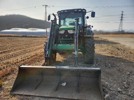 JohnDeere Tractor 6130R (130hp) 앞좌측면