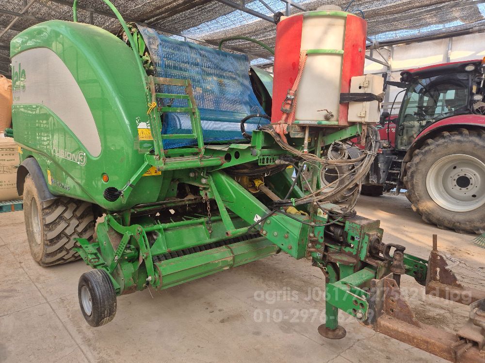  Round Baler FUSION3  뒤우측면