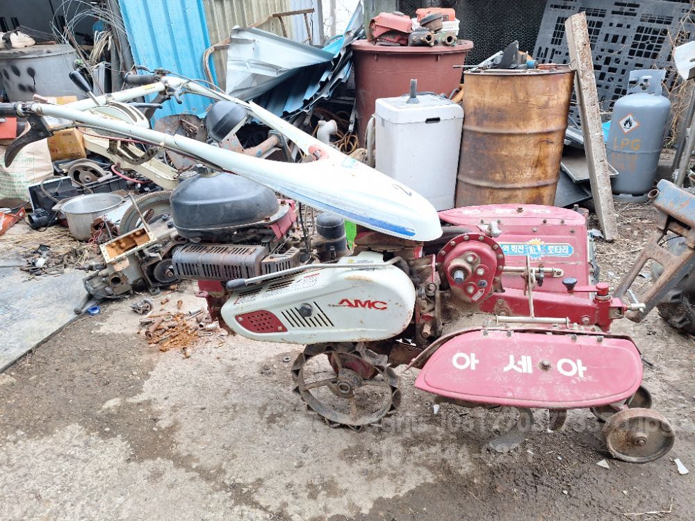 아세아 관리기 800 (6마력) 뒤우측면