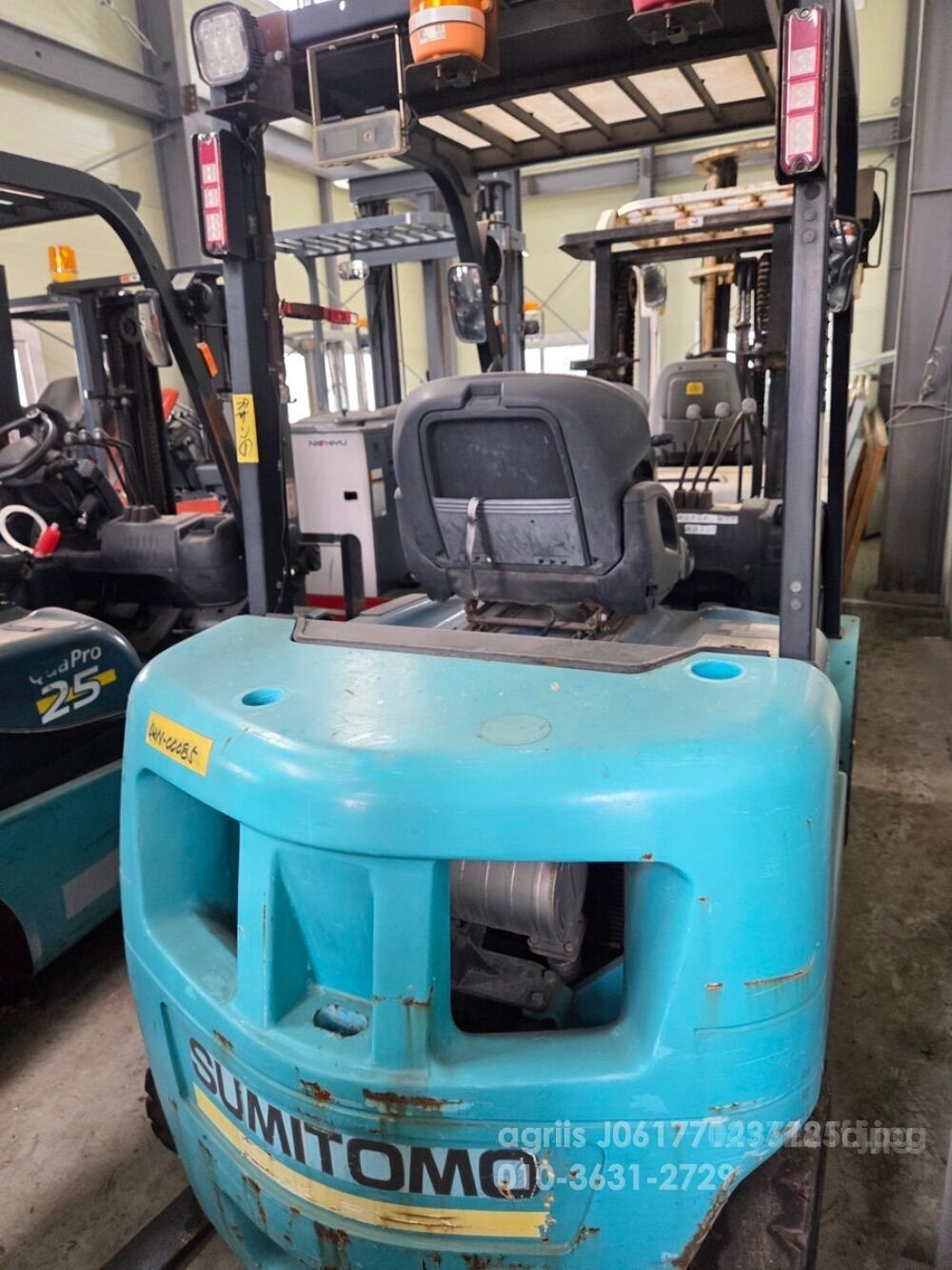 스미토모 지게차 FD20 무넘버 뒤우측면