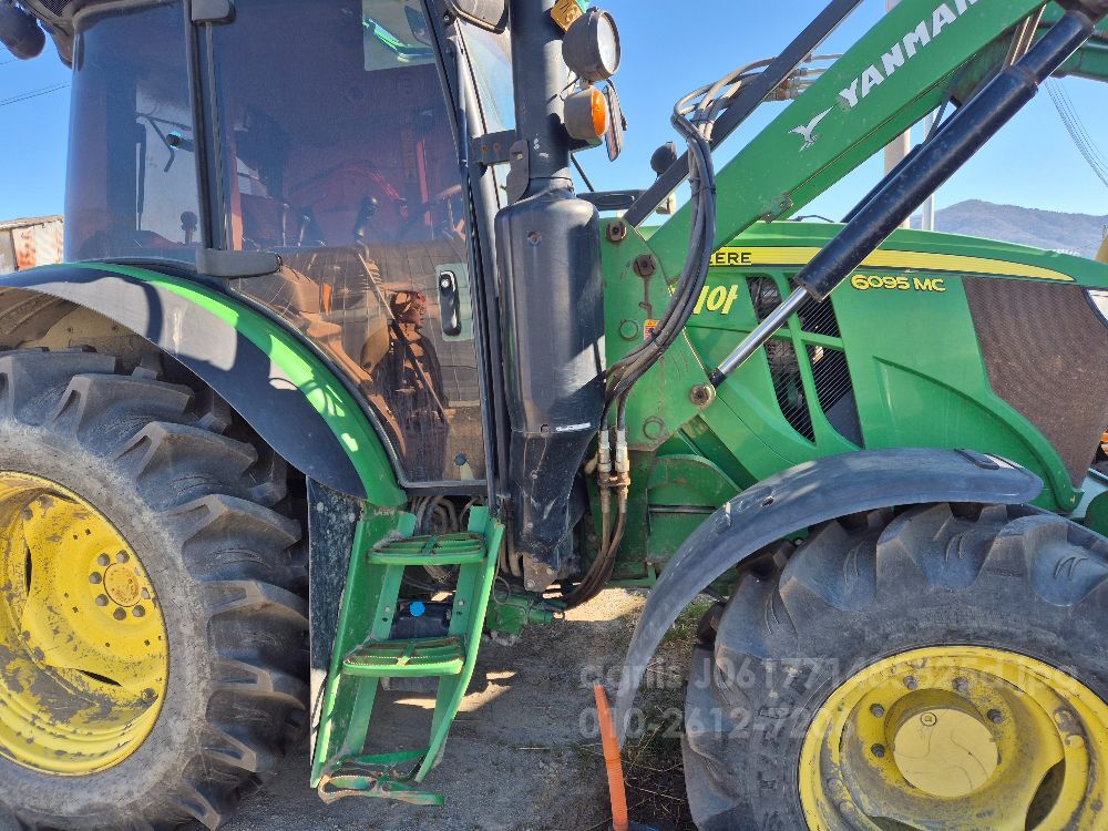 JohnDeere Tractor 6095MC (95hp) 뒤우측면
