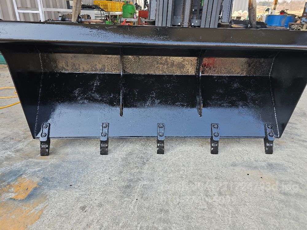 트랙터버켓 트랙터버캣 트랙터버캣 뒤우측면