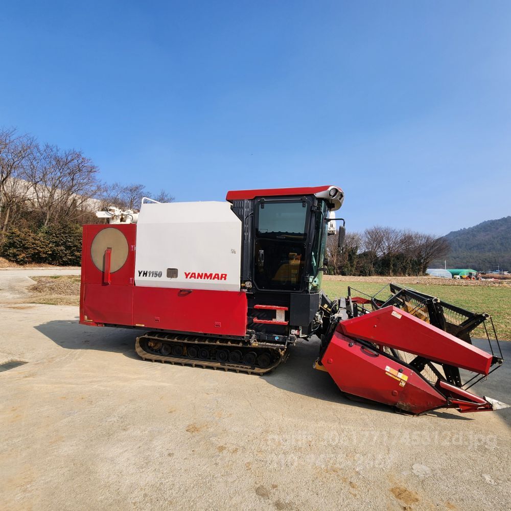 얀마 콤바인 YH1150 (보통형) 뒤우측면