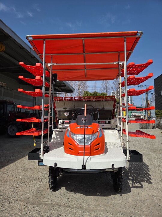 대동 이앙기 ERP60D (6조식) 앞좌측면