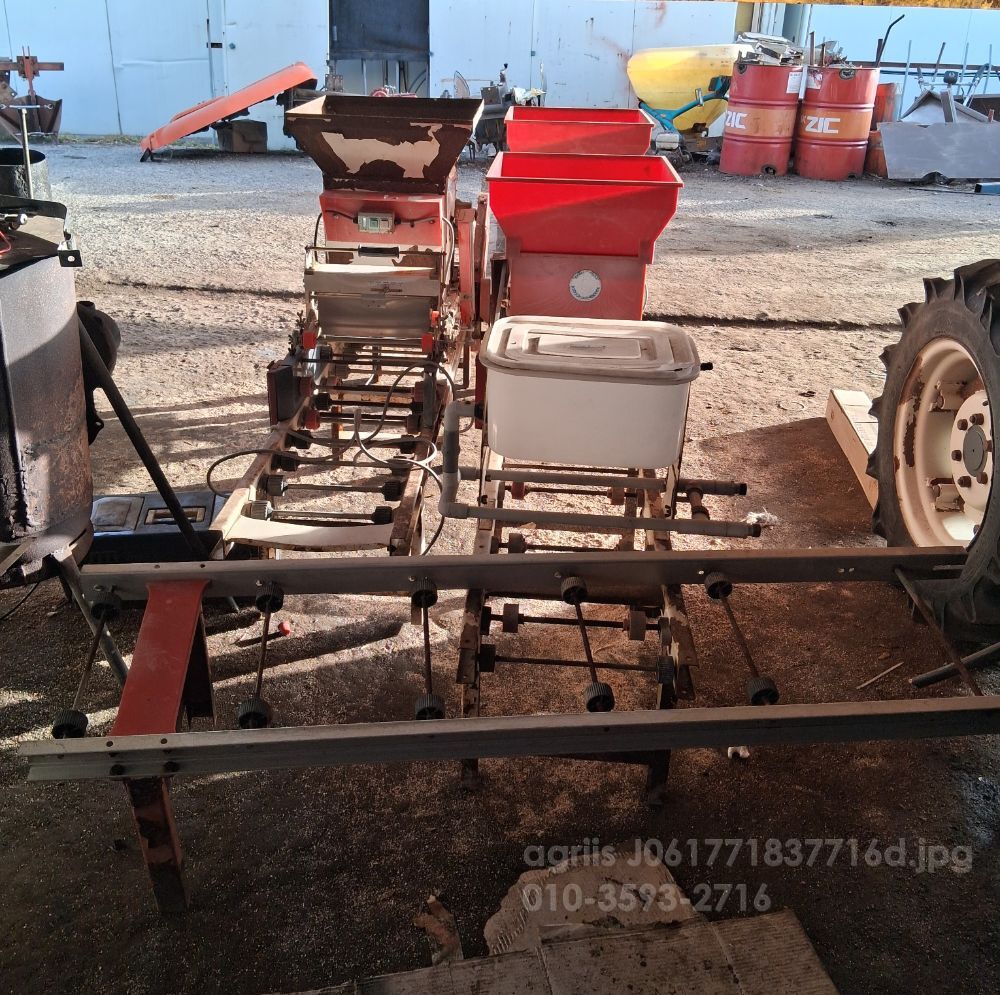 제광식 파종기 제광식파종기 제광식파종기 뒤우측면