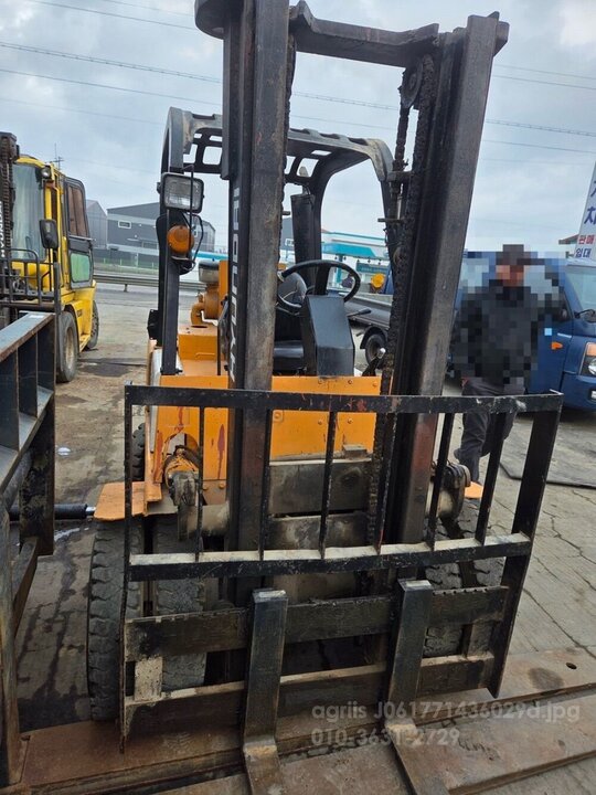 Hyundai Forklift PF25D 무넘버  앞좌측면