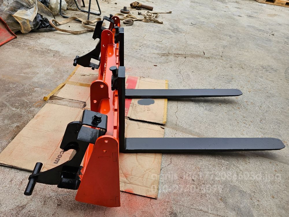  트랙터 지게발 트랙터 지게발  뒤우측면