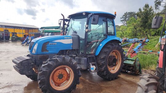 LS 트랙터 P7195 (97마력) 앞좌측면