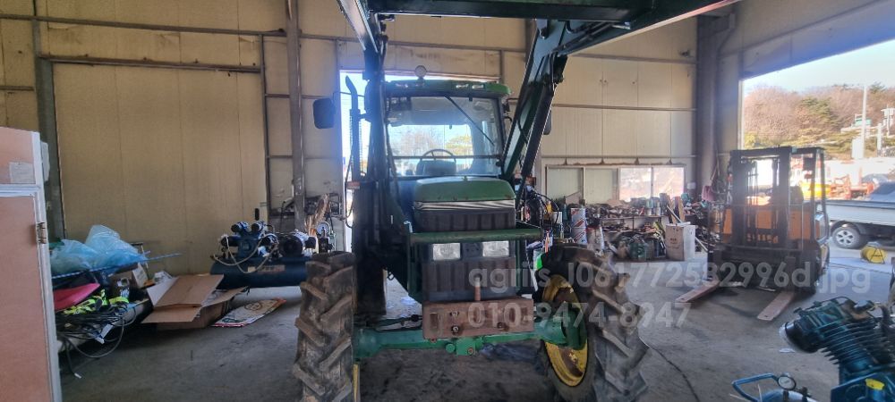 JohnDeere Tractor 6200 (85hp) 뒤우측면