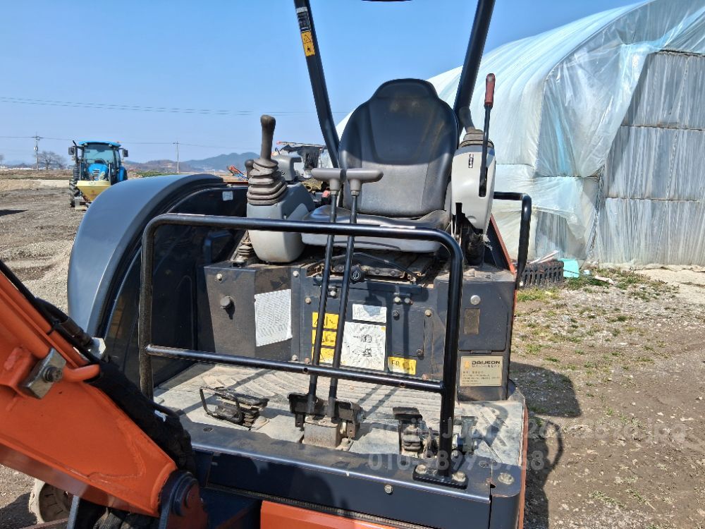  굴삭기 ZAXIU20 (2톤) 뒤우측면