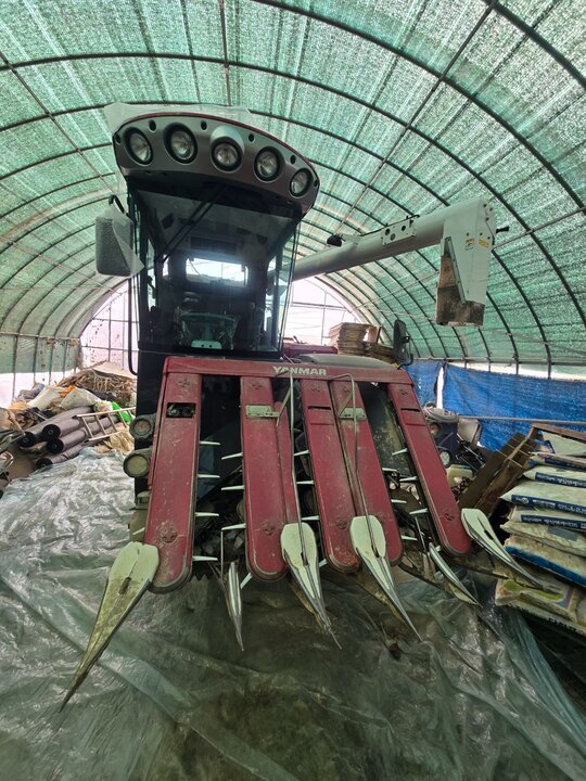 얀마 콤바인 YH5101 (5조식) 앞좌측면