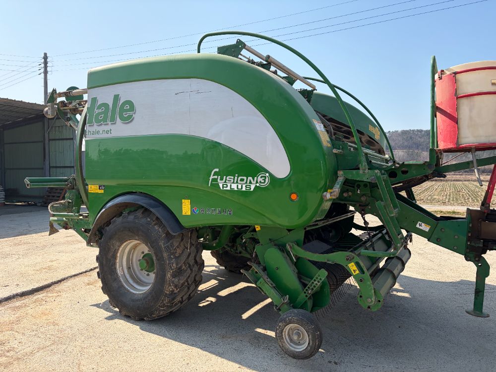  Round Baler 퓨전3플러스  앞좌측면