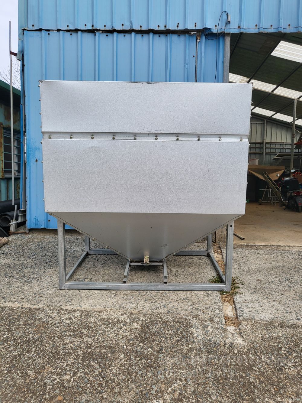 삼광테크 곡물탱크  곡물탱크  뒤우측면