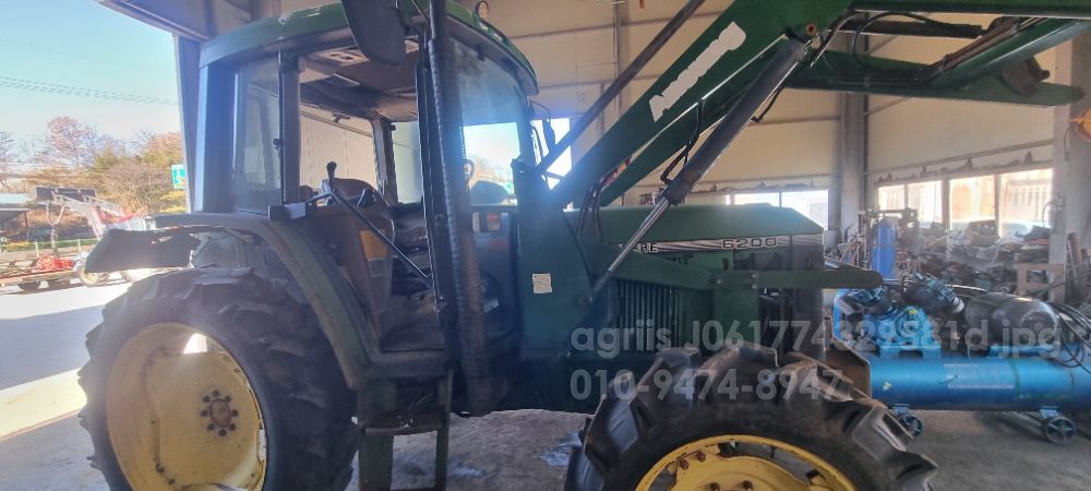 JohnDeere Tractor 6200 (85hp) 뒤우측면