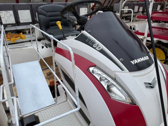 Yanmar Rice transplanter YR6D (6Rows) 앞좌측면