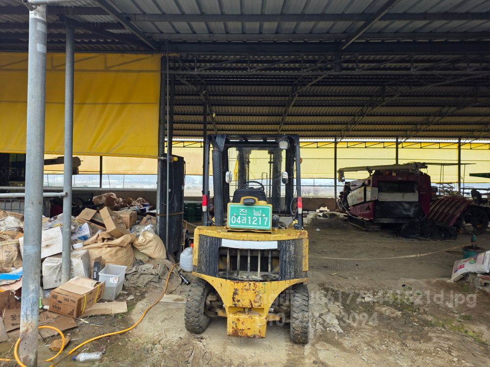  Forklift LD 20S (2.5톤) 뒤우측면